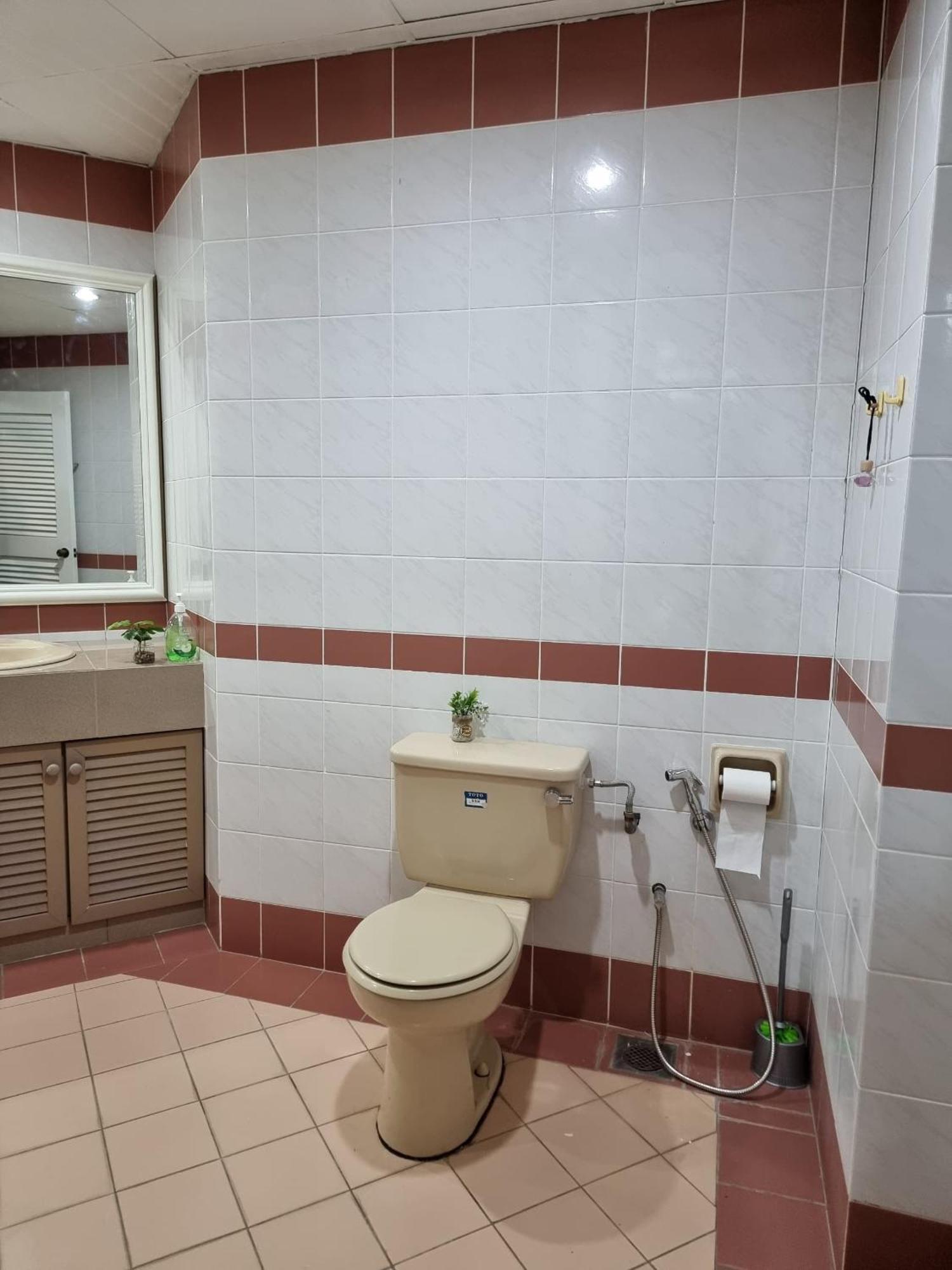 Cozzzy Hut Riverbank Suites Kuching With Spectacular River View 外观 照片