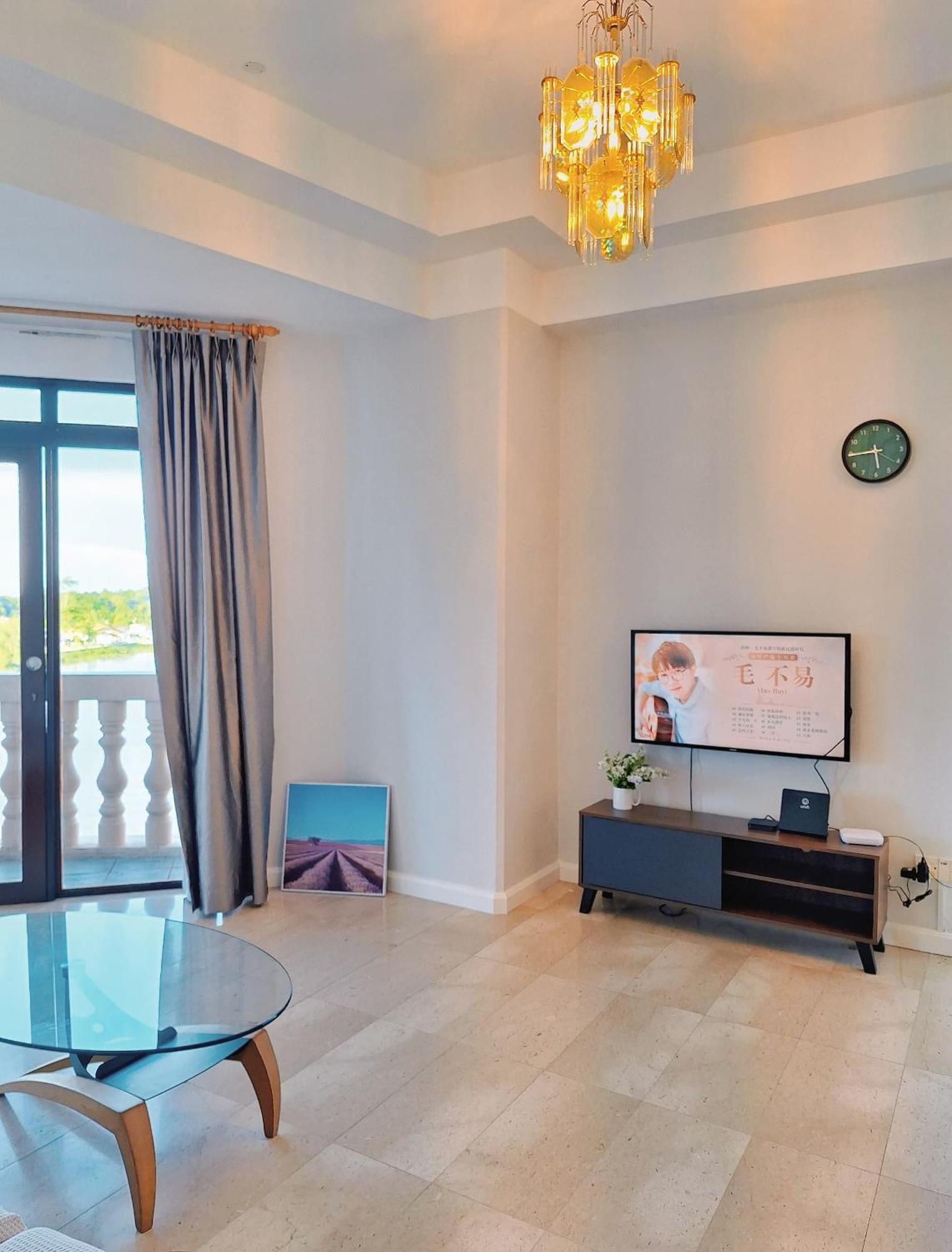 Cozzzy Hut Riverbank Suites Kuching With Spectacular River View 外观 照片